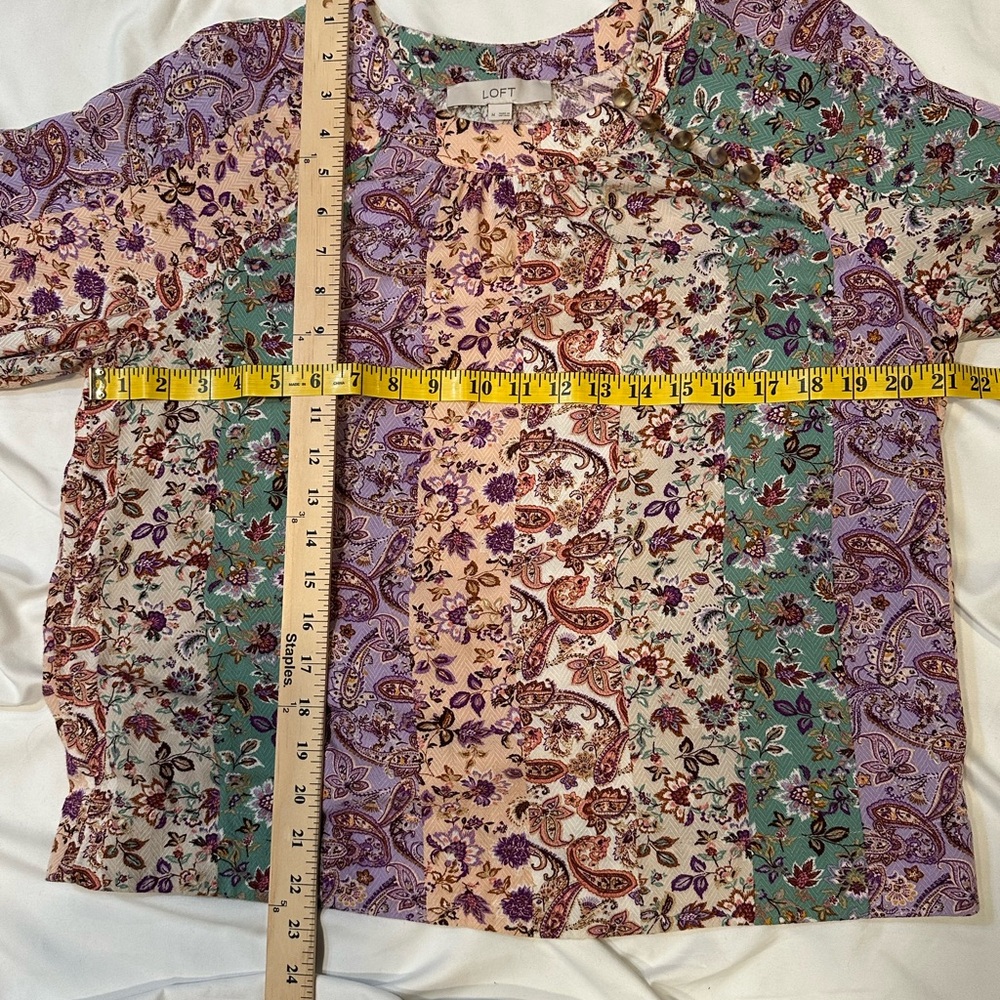 LOFT Lavender, Mint & Cream Floral Patchwork Blouse- Medium- - Picture 8 of 13